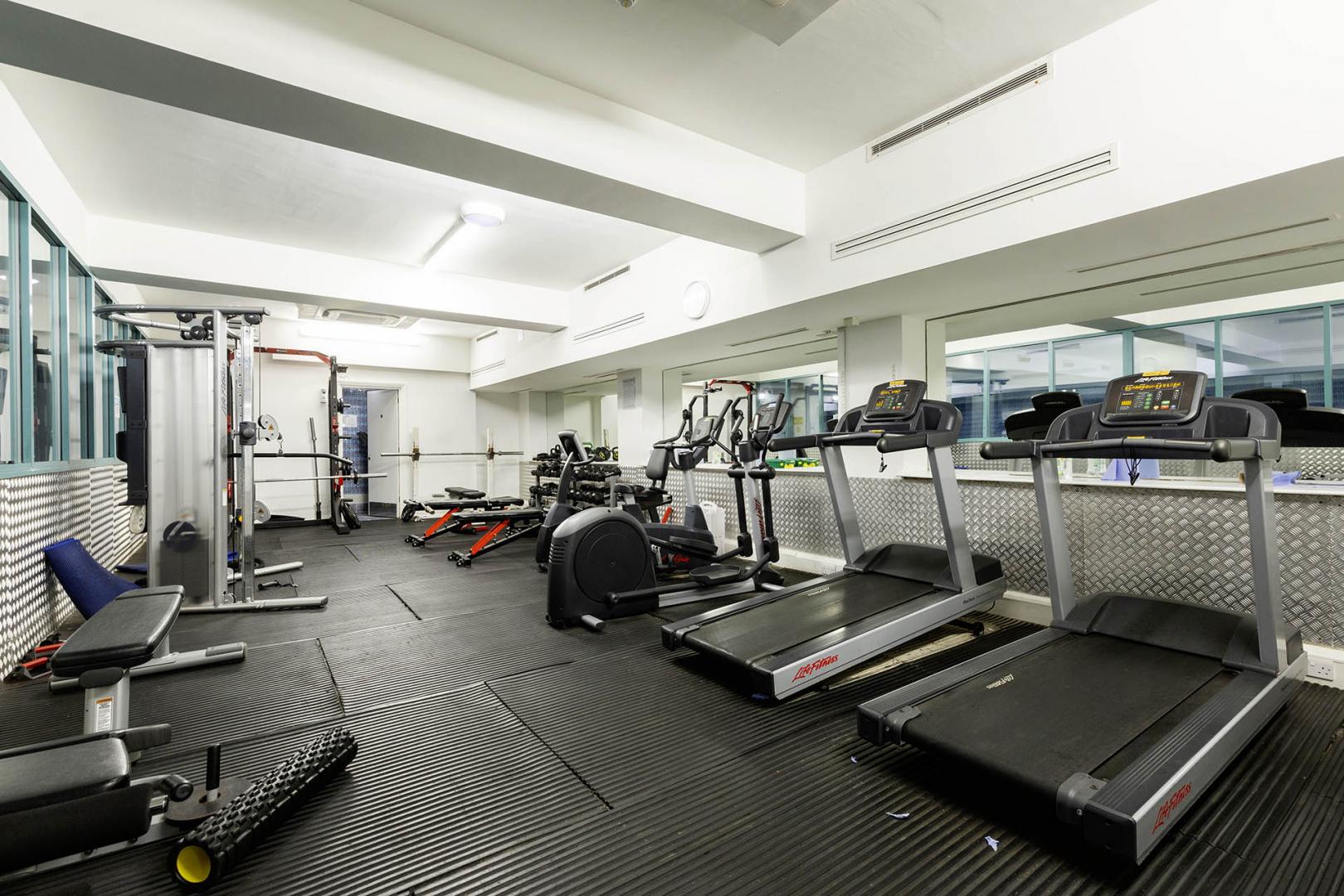 Modern Apartment Cedar Lodge, Exeter Road , Kilburn